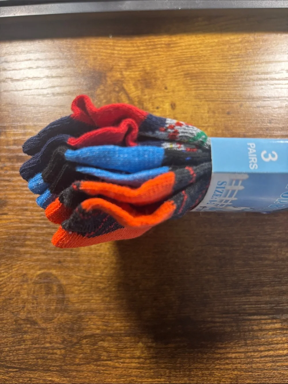 New 6 pairs of boys size 0-2 socks.